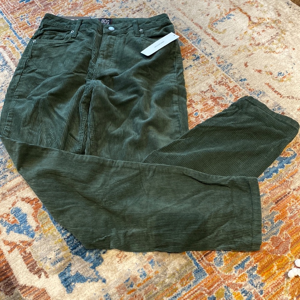BDG Mom High-Rise Corduroy Pants- NWT